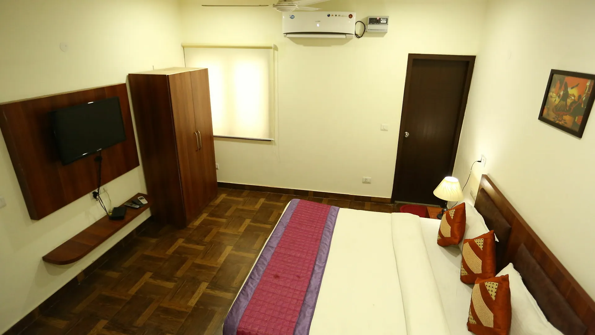 Hotel Clayton Near Igi Airport Delhi New Delhi